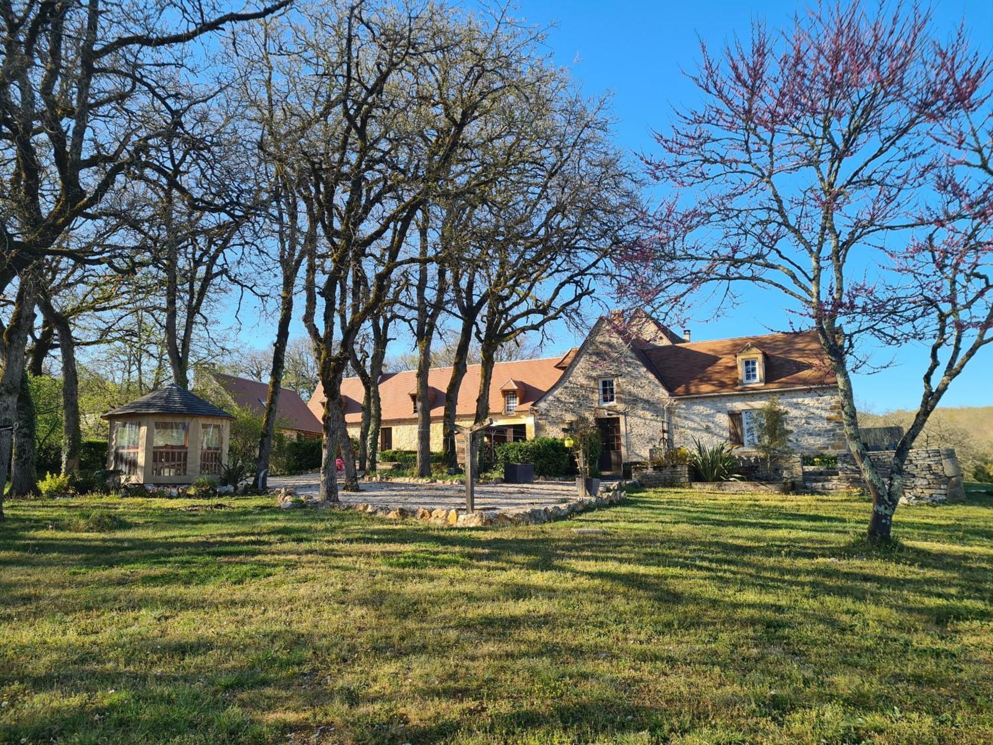 Villa Domaine De Nineyrolle Azerat Exterior foto